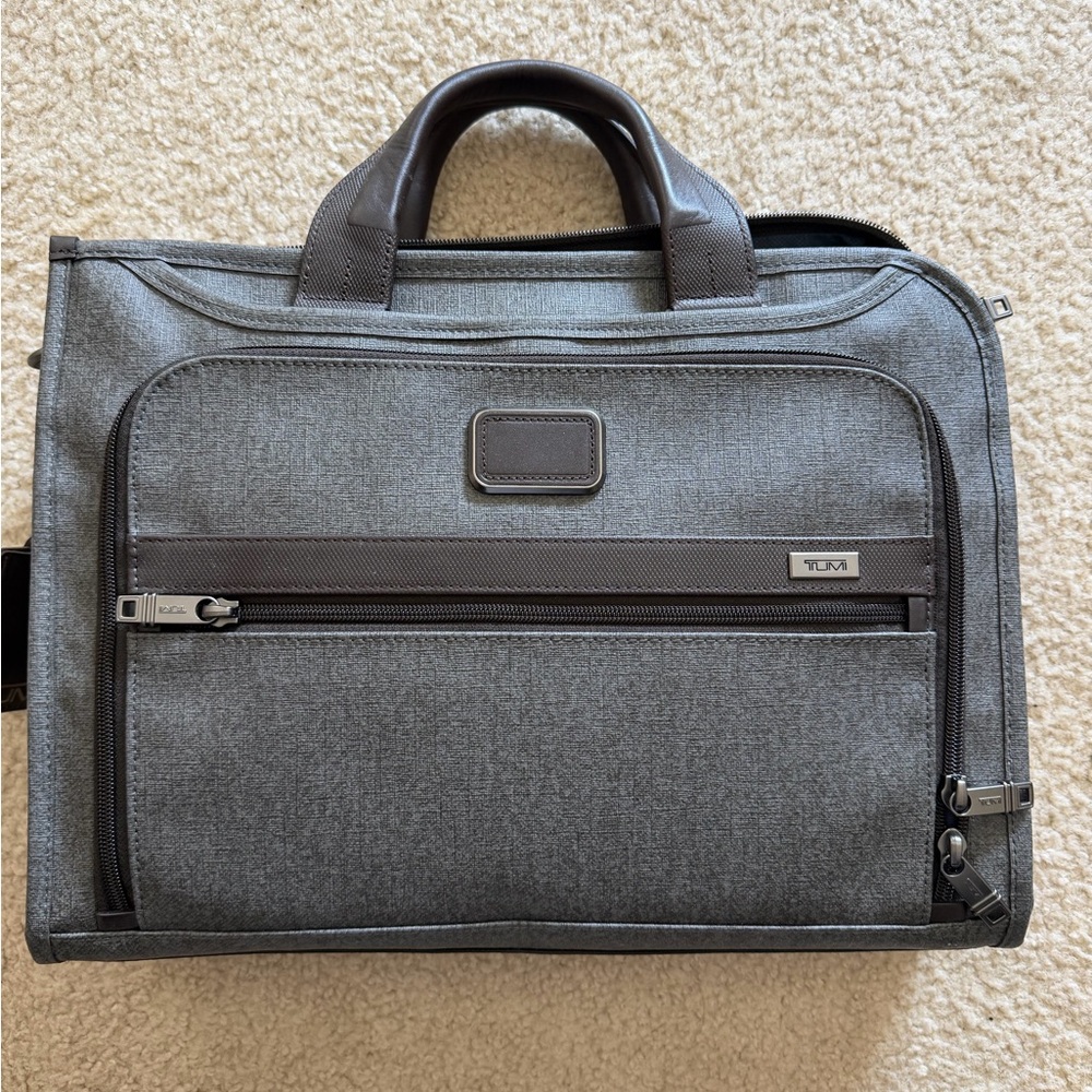 NWOT tumi alpha 3 slim deluxe portfolio gray fabric briefcase laptop bag